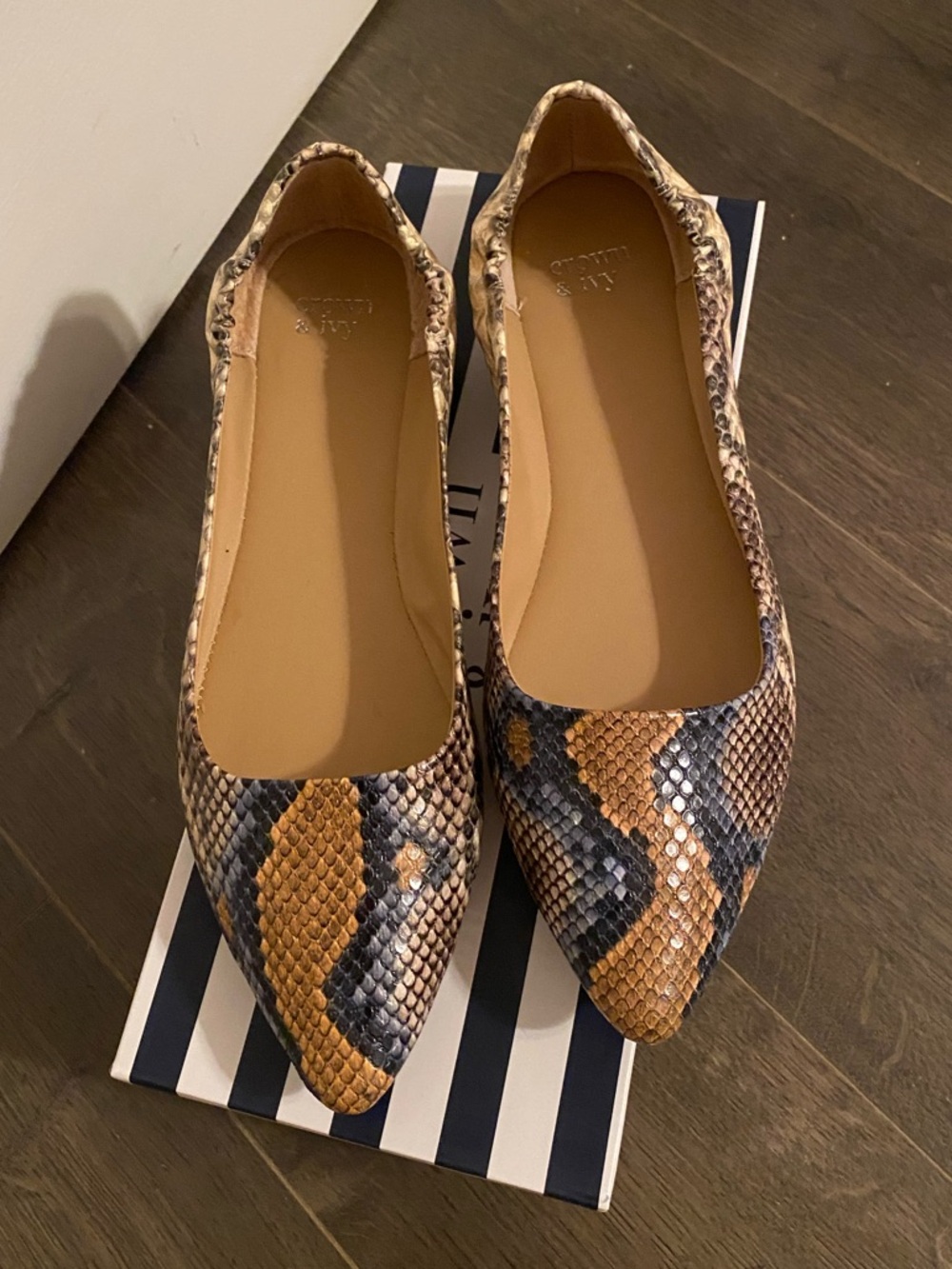 crown & ivy Snake-Print Pointed Toe Flats in Tan and Brown - Picture 4 of 8